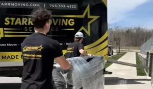 stark-moving-services-furniture-delivery-truck Professional crew providing Residential Movers in Toronto, ON services for a household relocation